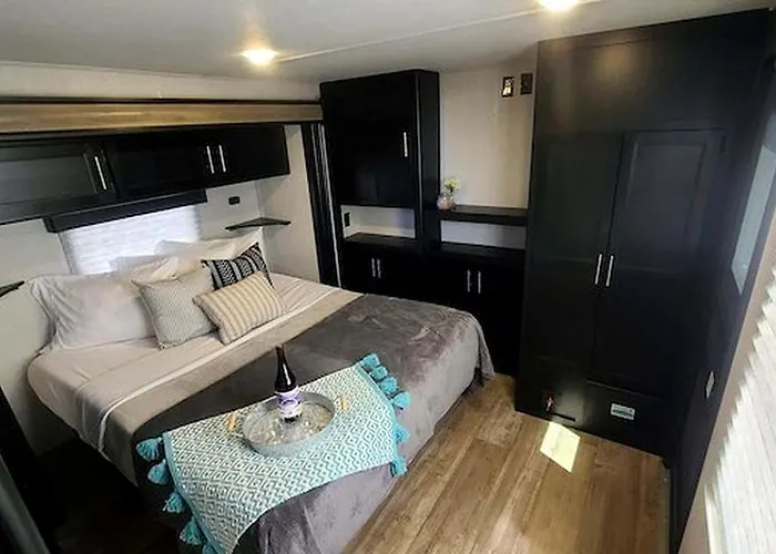 Comfortable Family-friendly Rv With Loft, Private Deck & Firepit Near Williams, Arizona