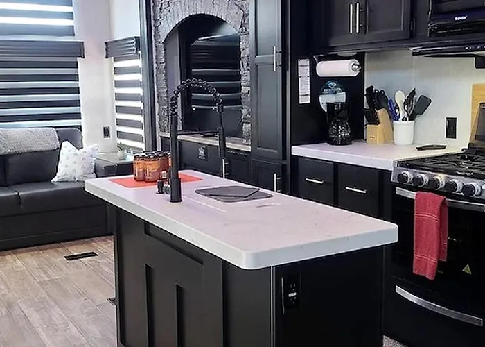 Comfortable Family-friendly Rv With Loft, Private Deck & Firepit Near Williams, Arizona Williams